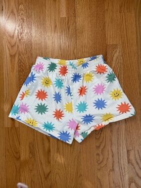 Hanna Andersson White Shorts with Colorful Starburst Smile Print